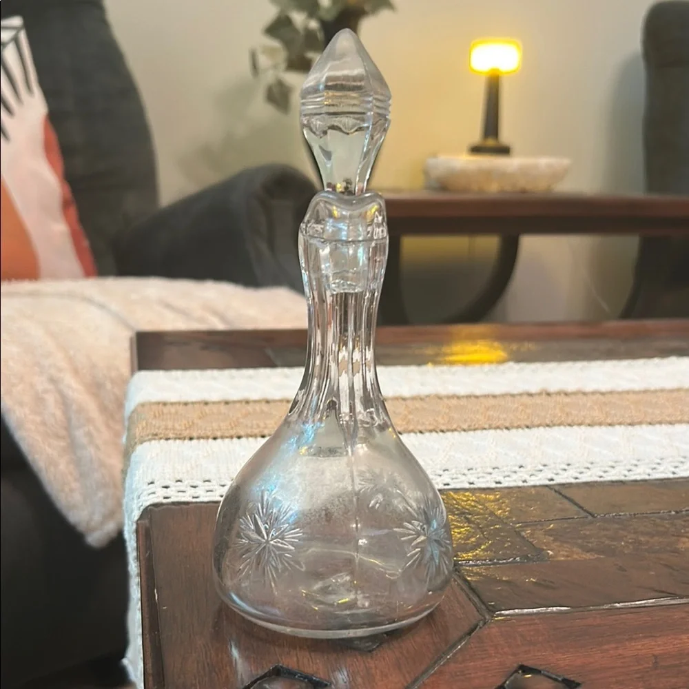Elegant Vinatge Glass Cruet Bottle with Stopper